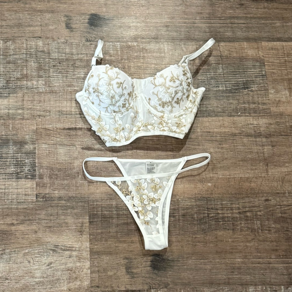 White and Gold Embroidered Lingerie Set Size M